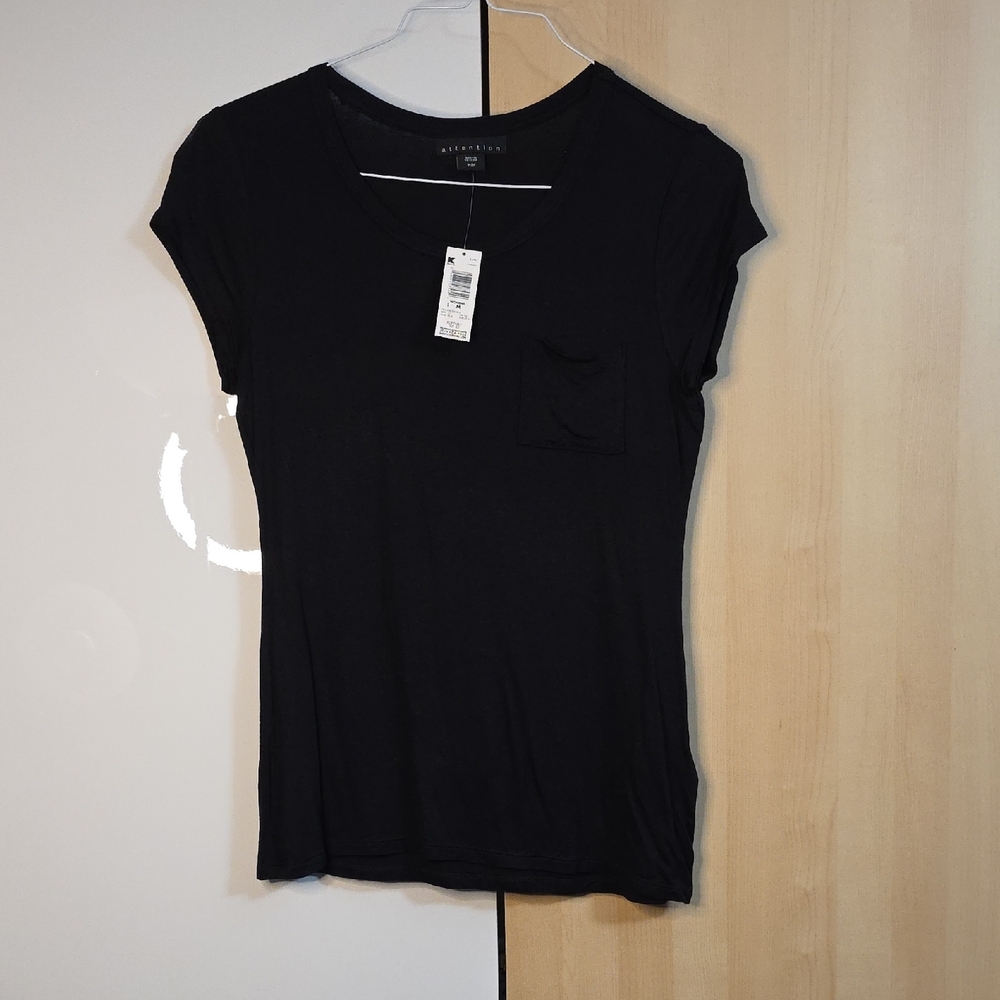 Attention Black Women's Short Sleeve T-Shirt Top NWT Medium - Picture 8 of 9